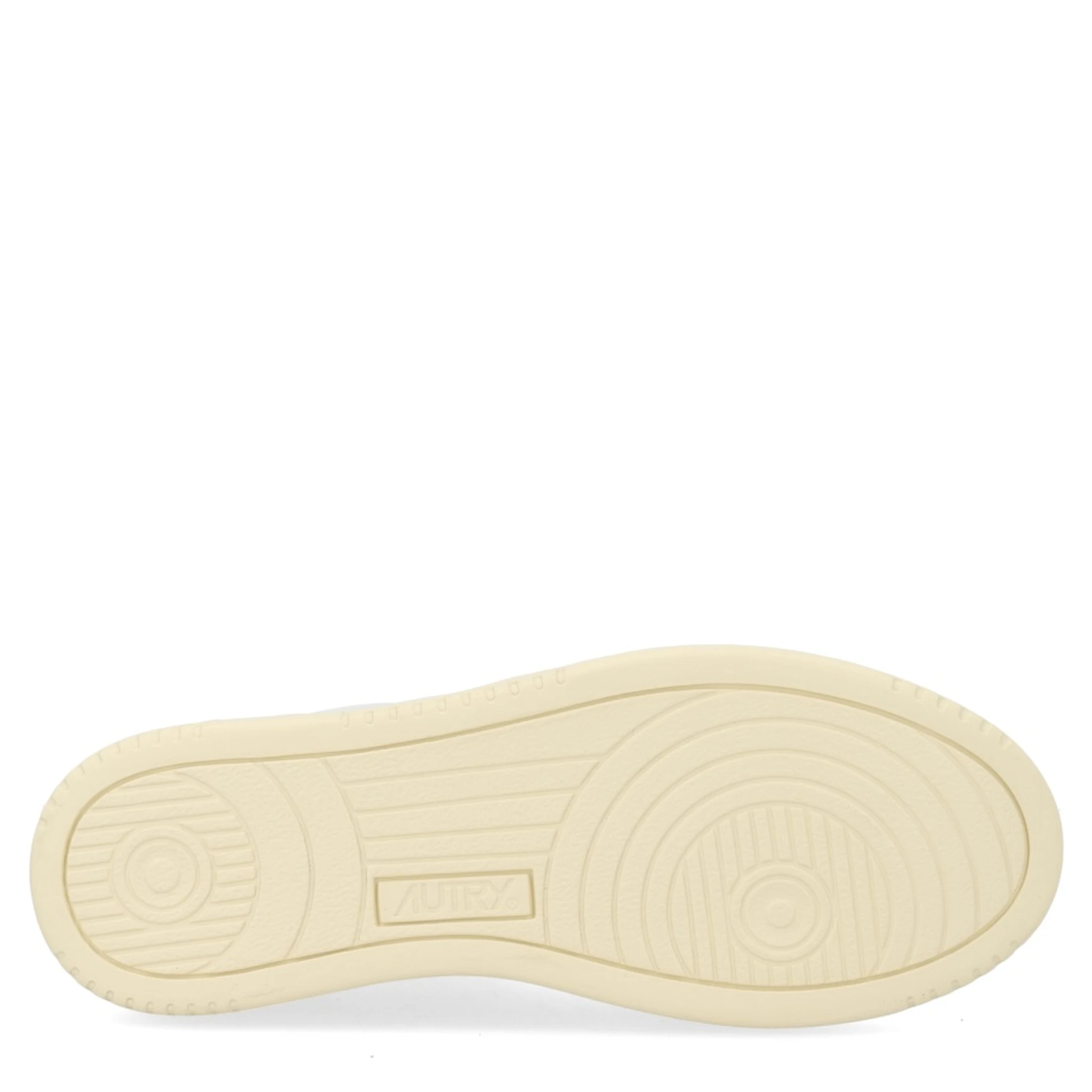 "MEDALIST LOW" SNEAKER