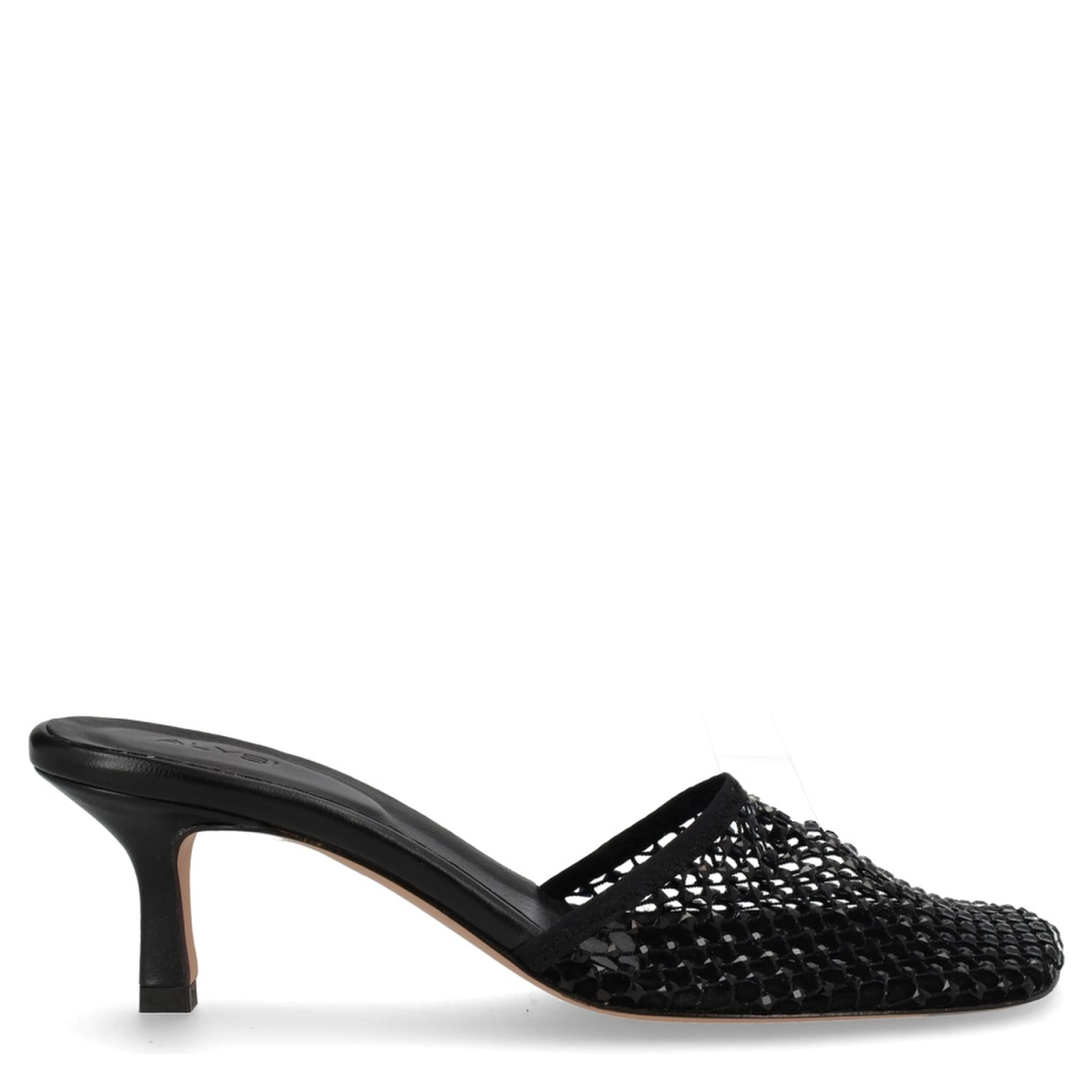 HEELED SHOE