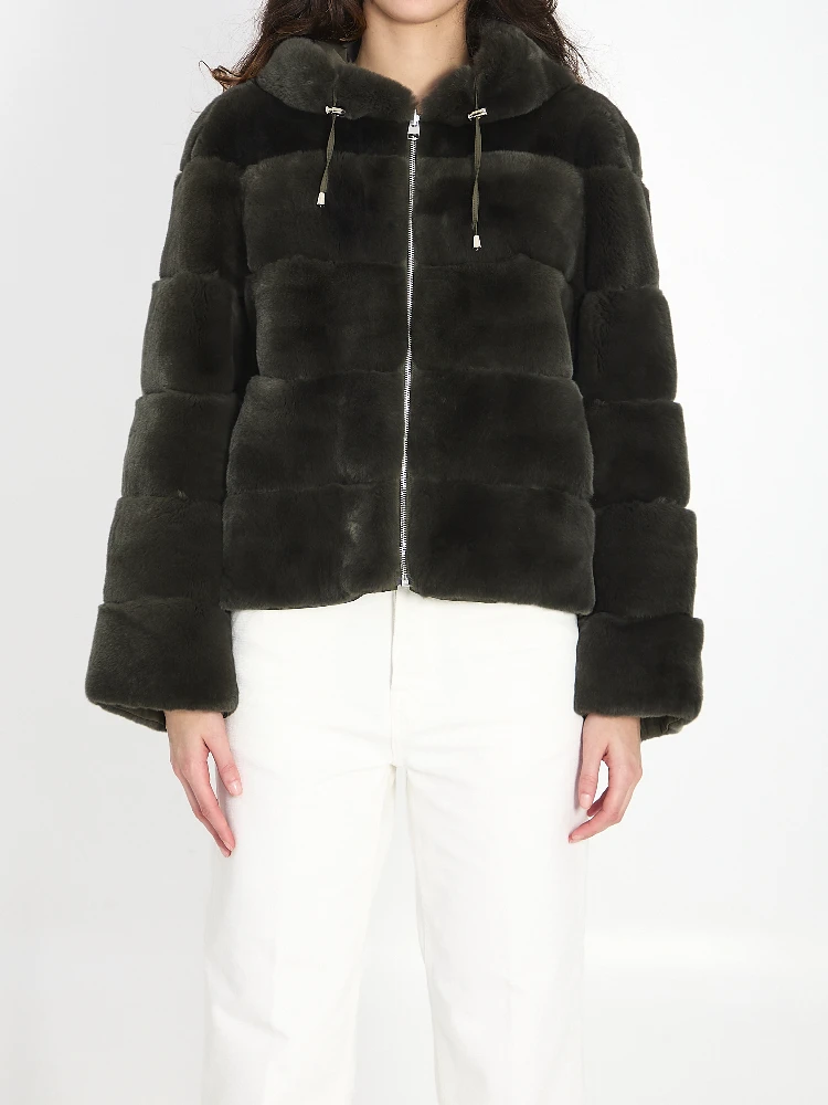 Reversible green fur