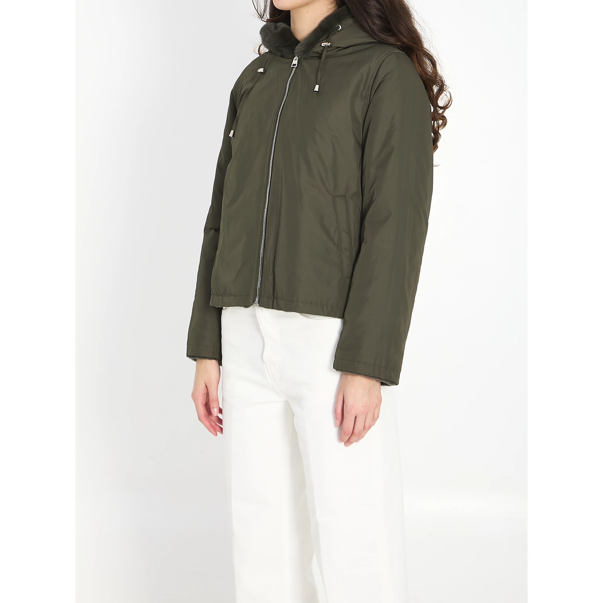 Reversible green fur