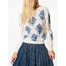 طقم كنزات متطابقة