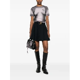 تنانير جينز سوداء من فيرساتشي كوتور