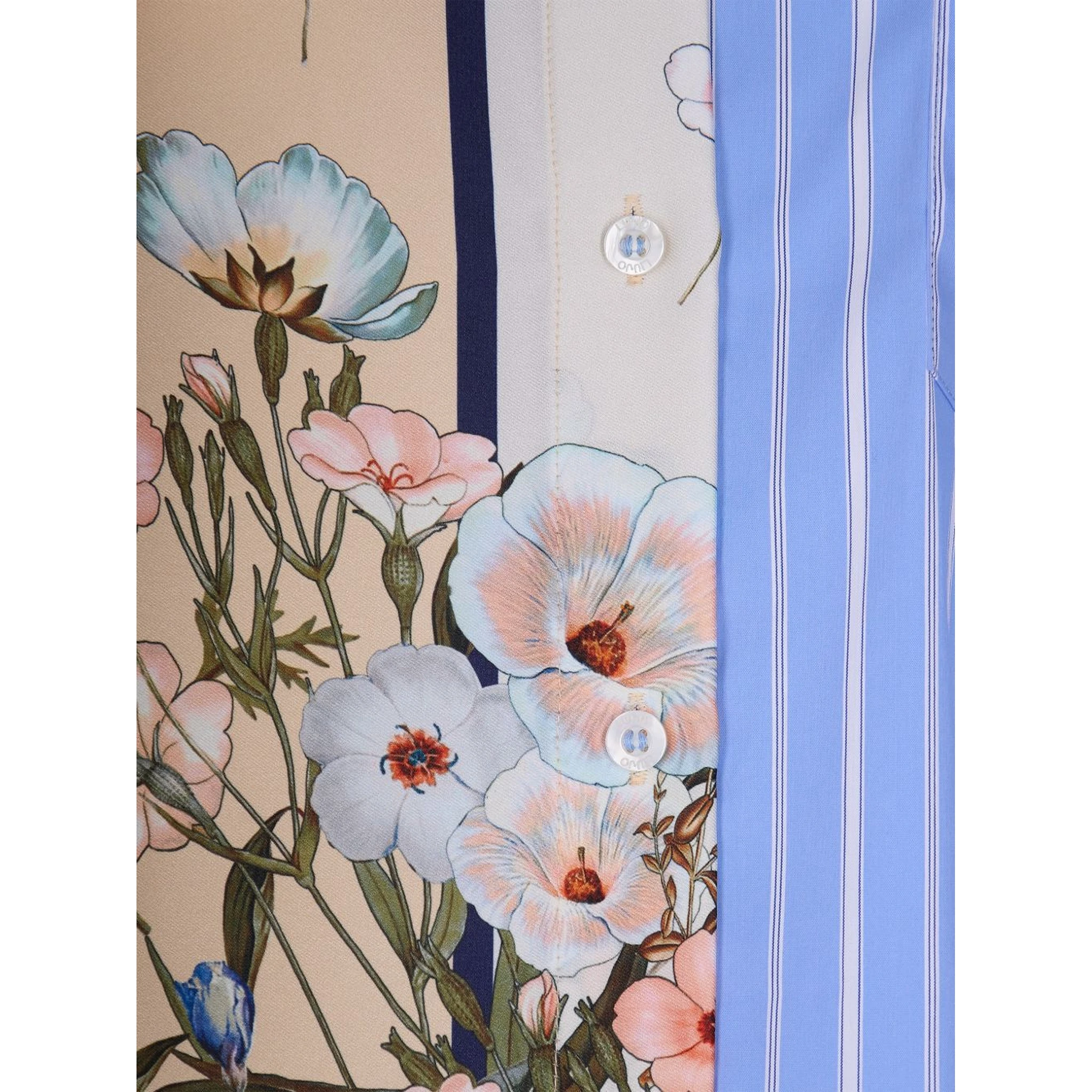 قمصان ليو جو الزرقاء