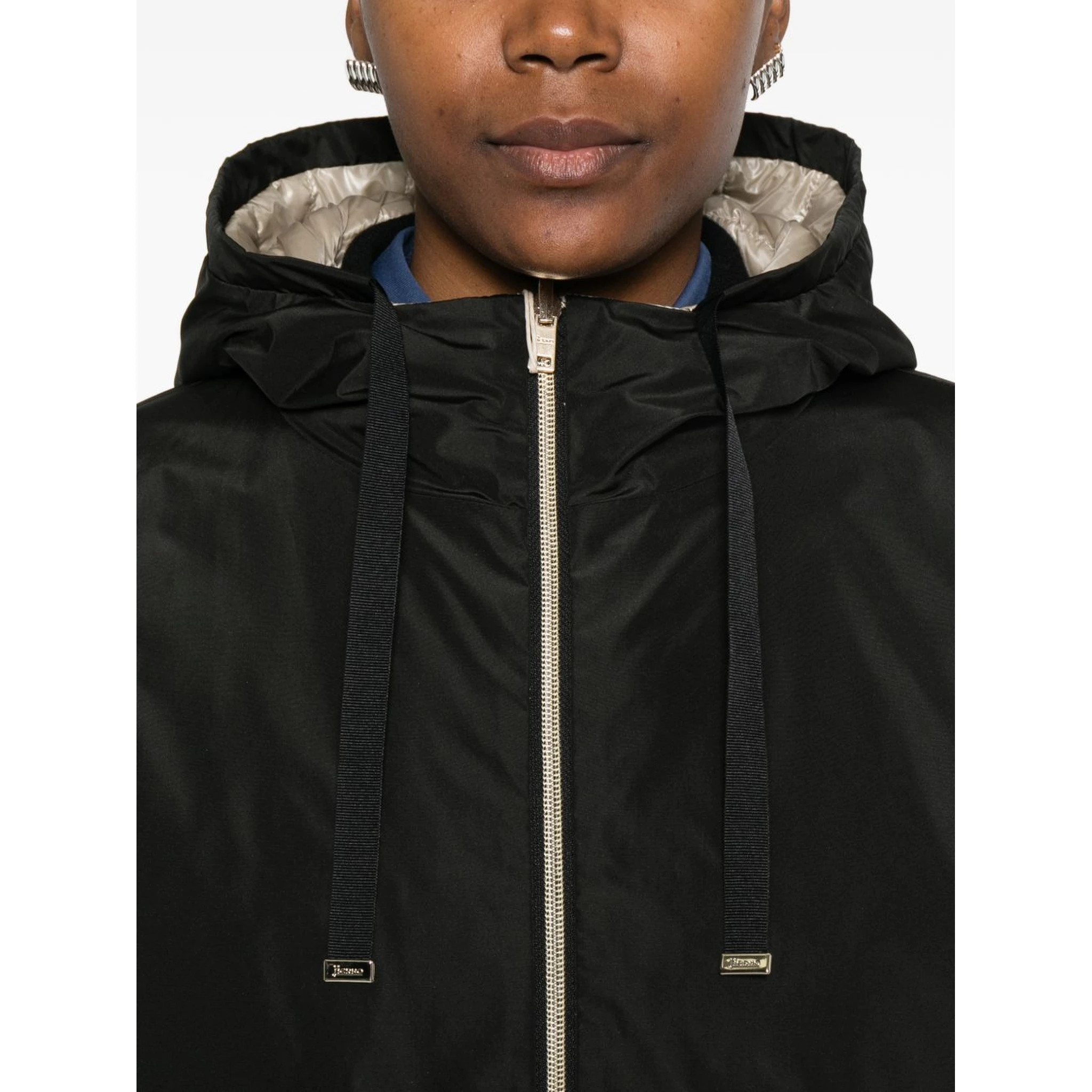 معاطف هيرنو