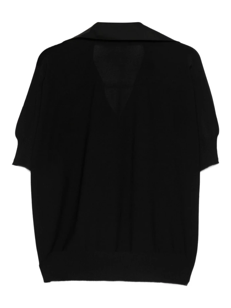 تيشيرتات وبولو سوداء من D EXTERIOR alternative