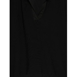 تيشيرتات وبولو سوداء من D EXTERIOR