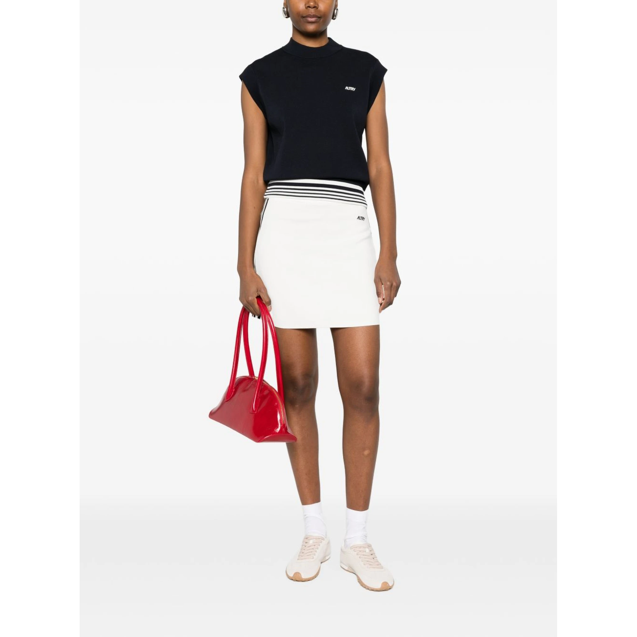 كنزات أوتري زرقاء