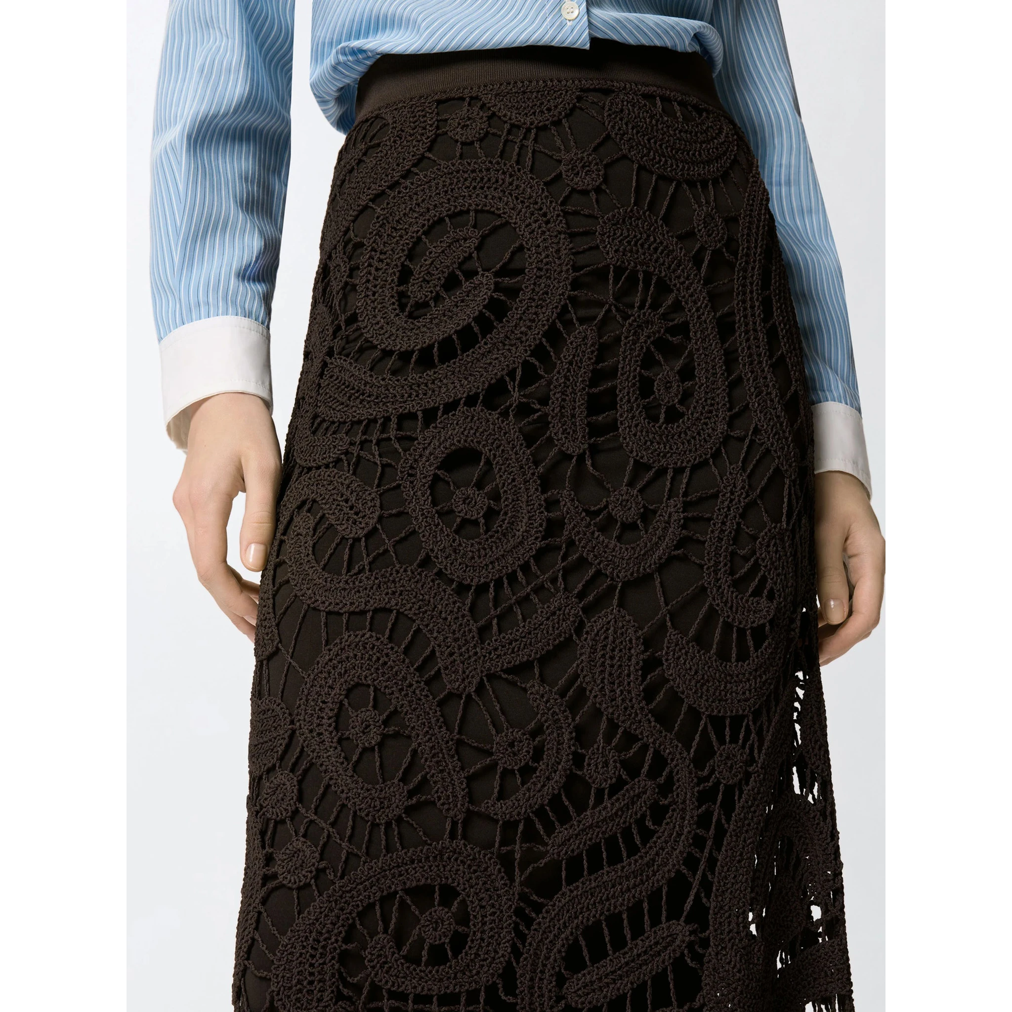 تنورة بينكو مايسترال