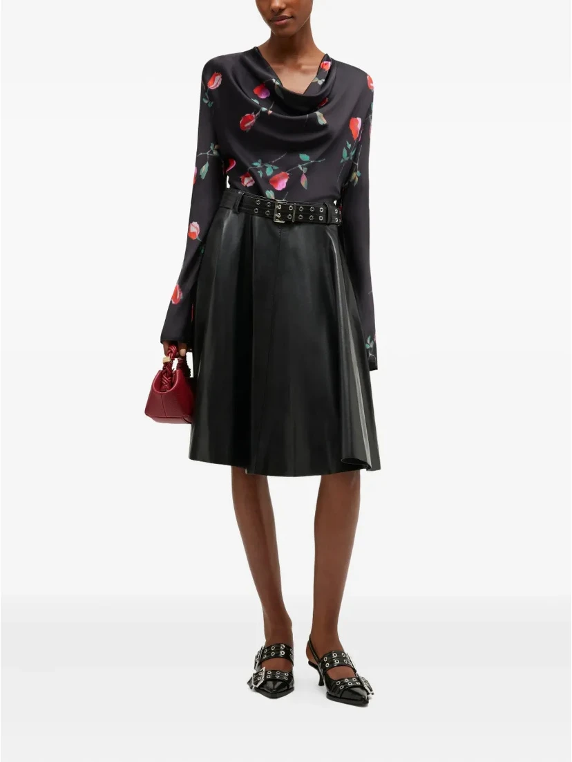 قمصان غاني سوداء