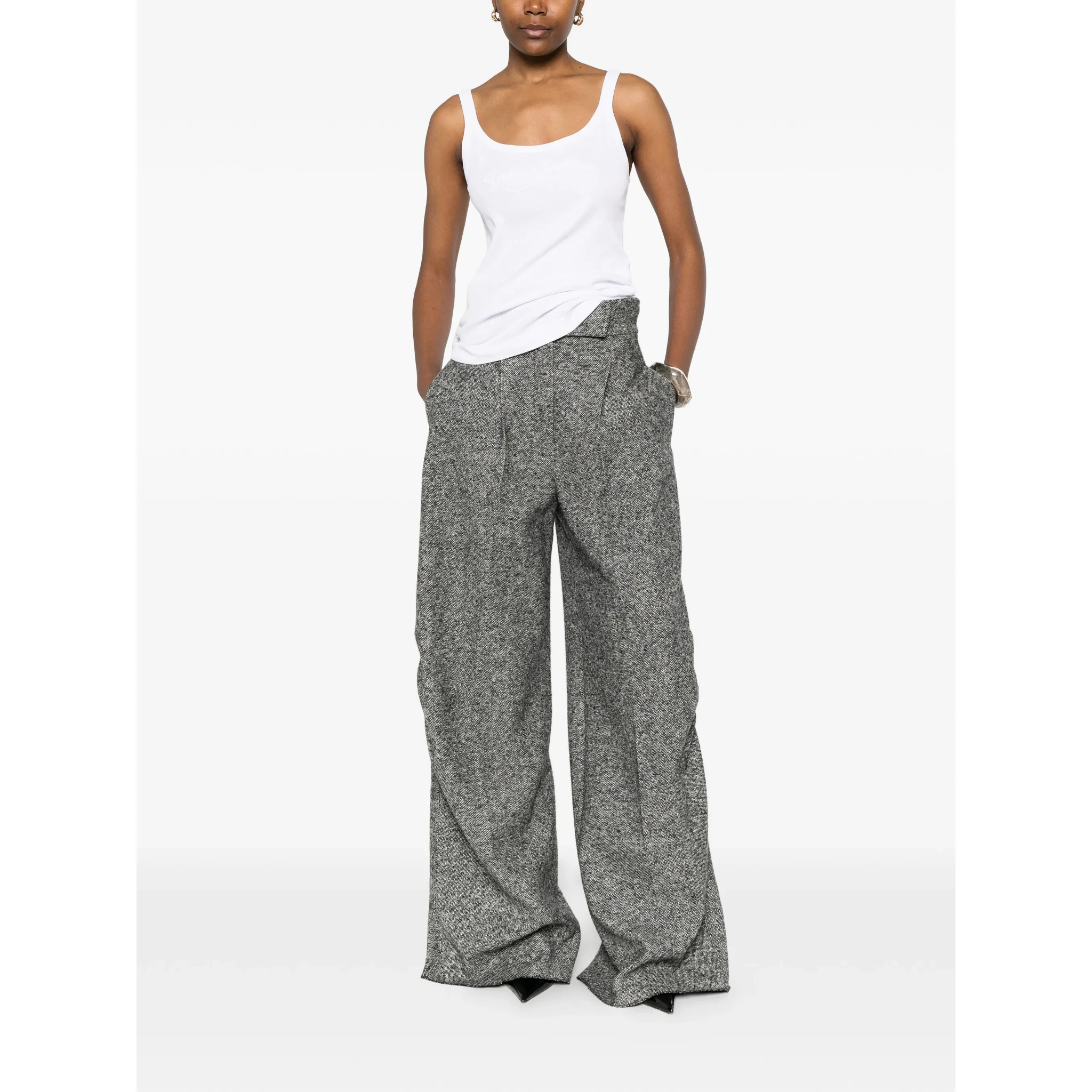 قمصان دولتشي آند غابانا بيضاء