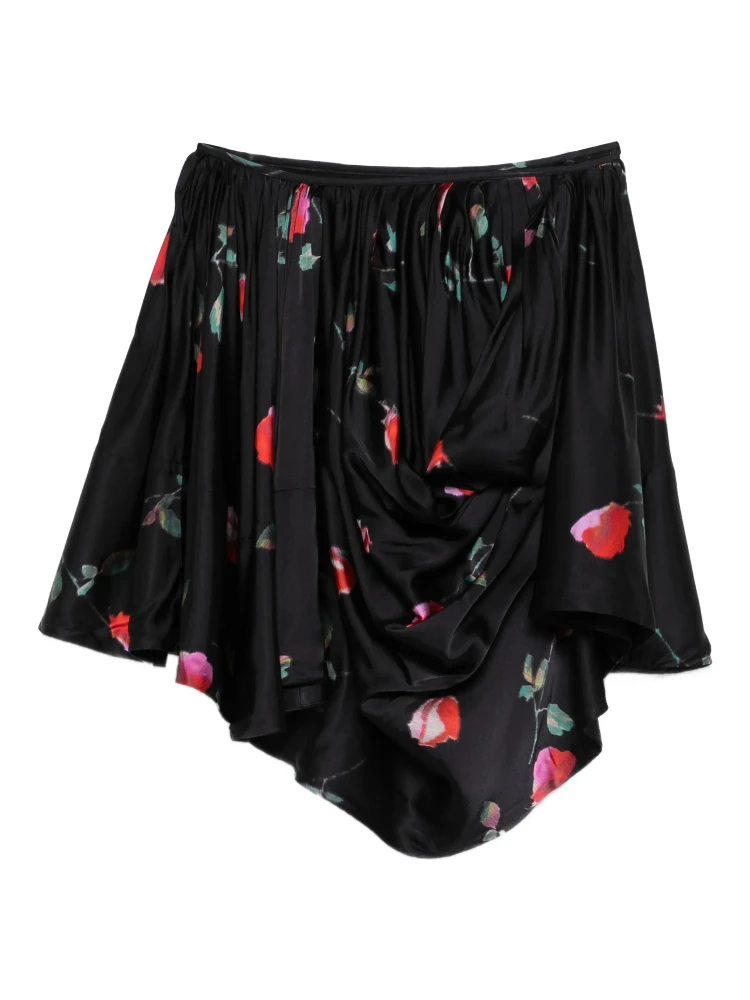 تنانير غاني سوداء