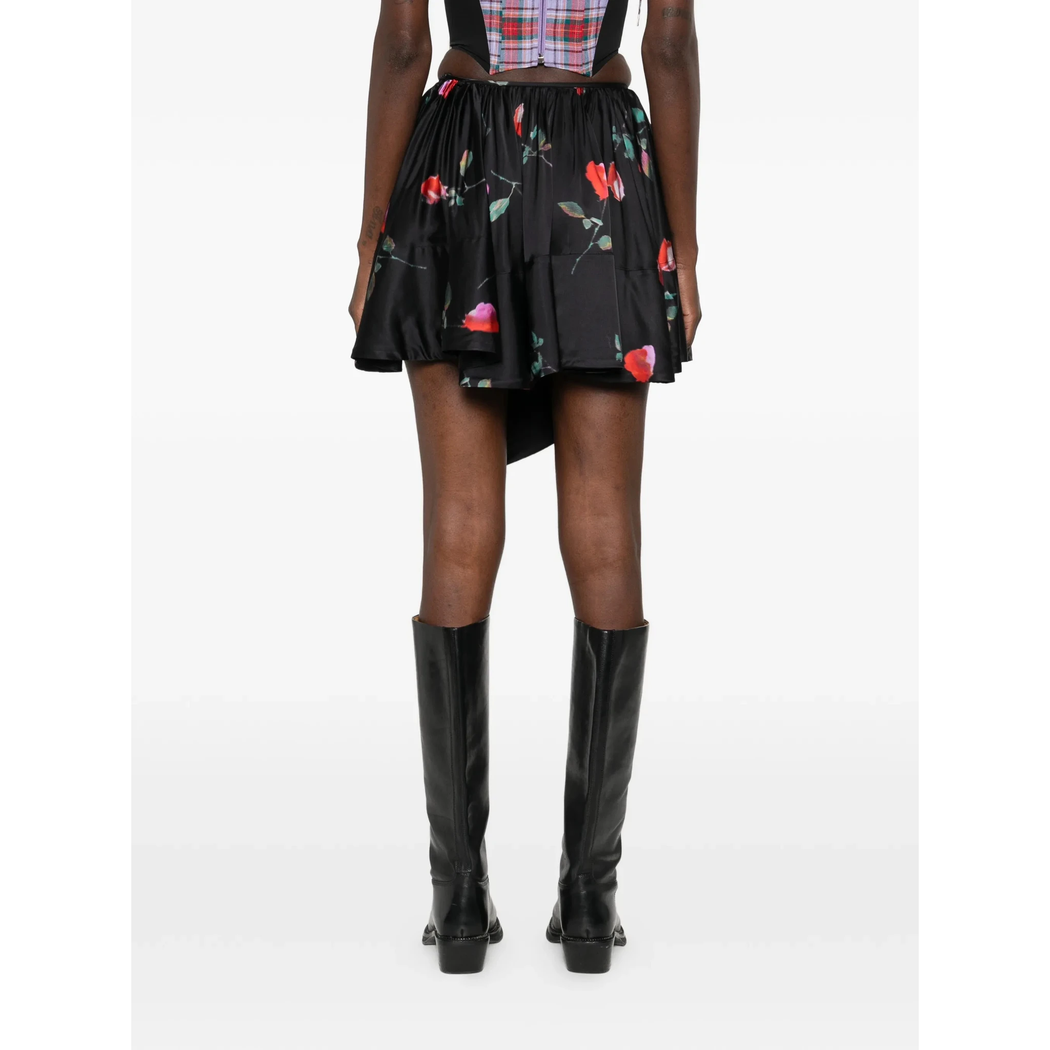 تنانير غاني سوداء