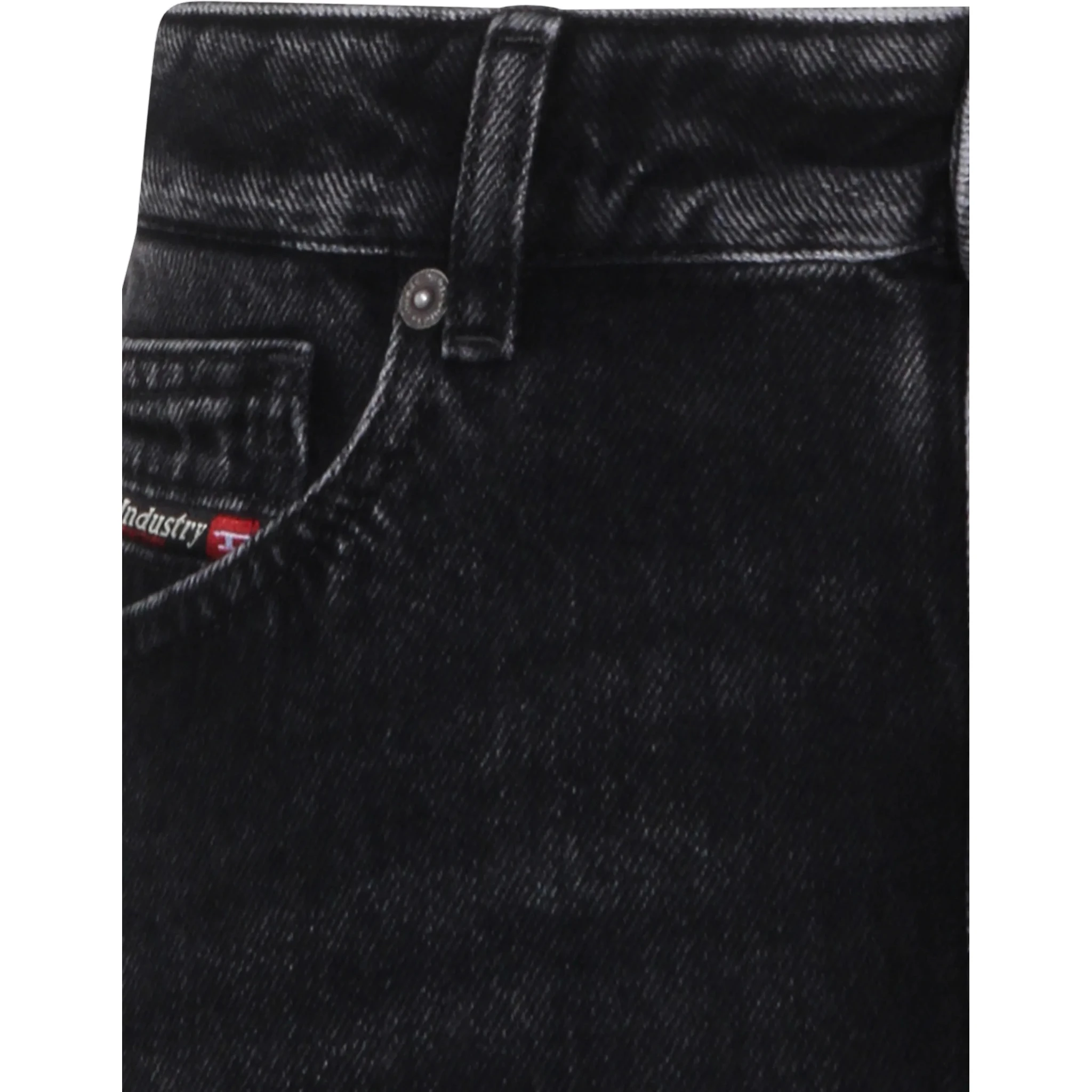 تنانير ديزل سوداء