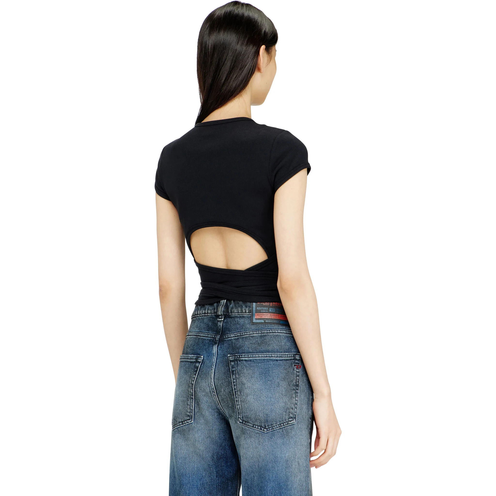 قمصان ديزل سوداء