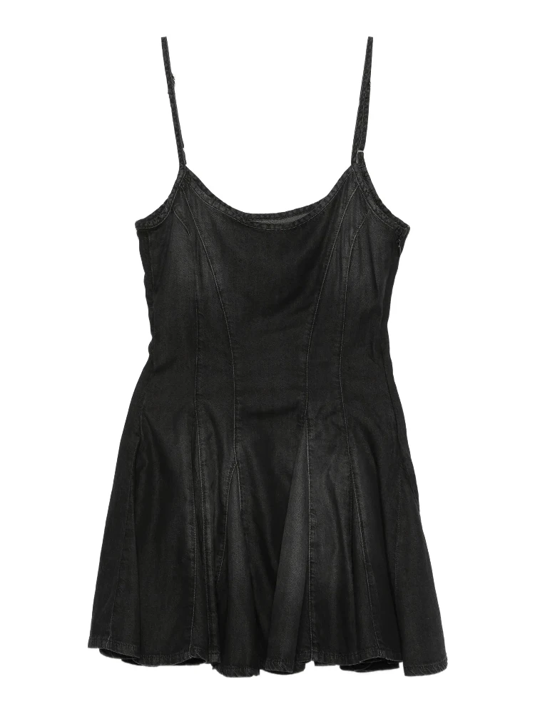 فساتين ديزل سوداء