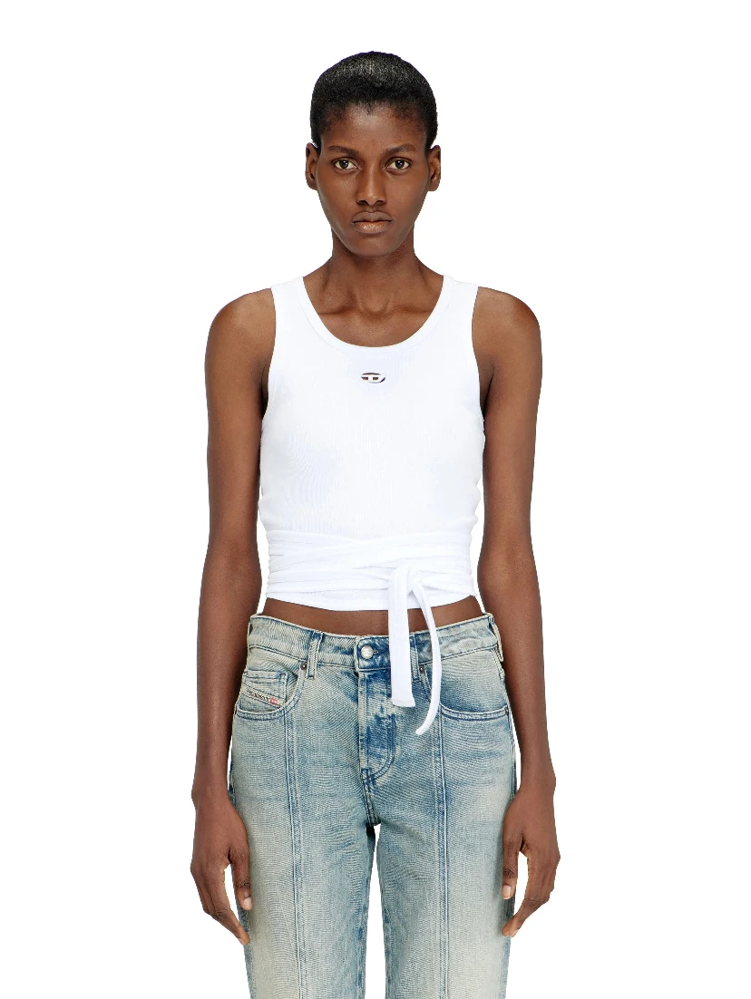 قمصان ديزل بيضاء