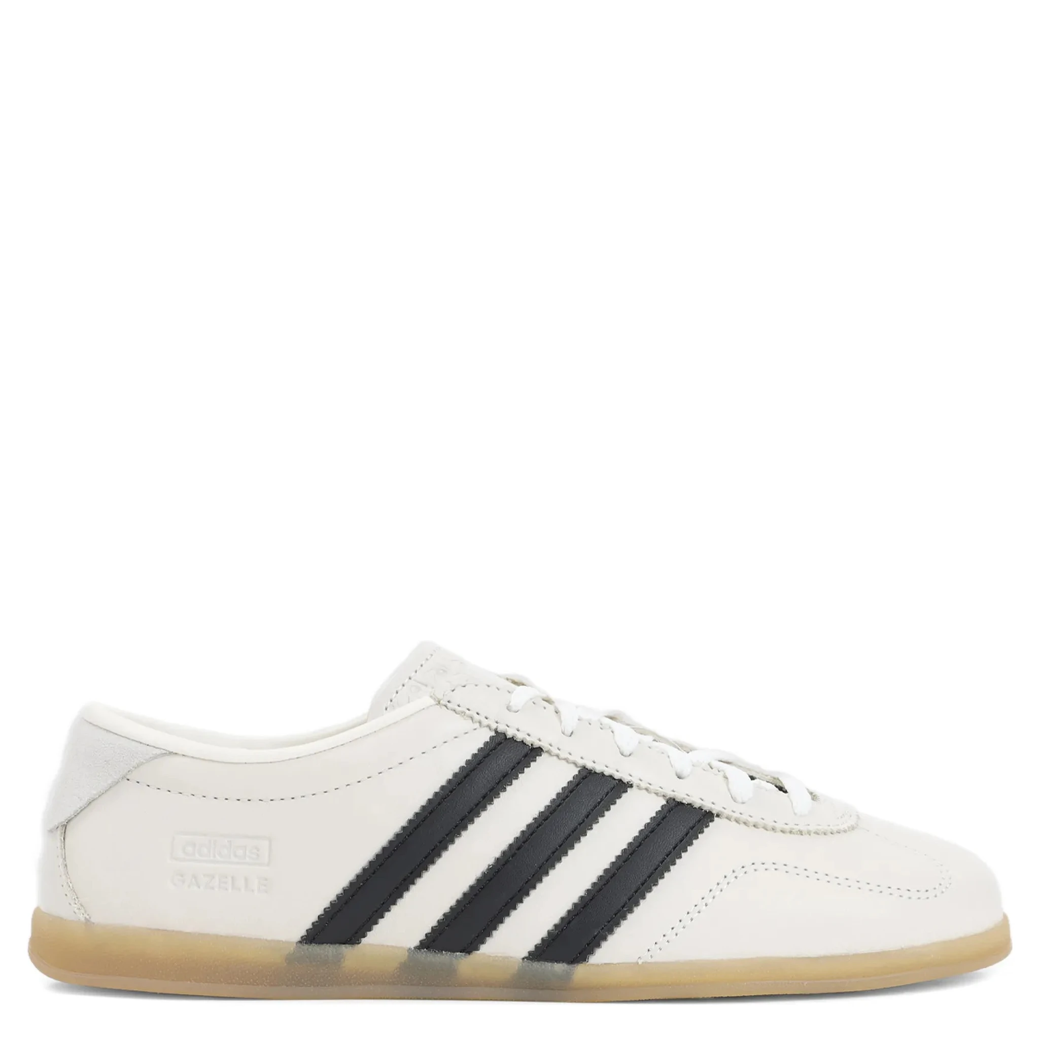 حذاء رياضي من أديداس بيج