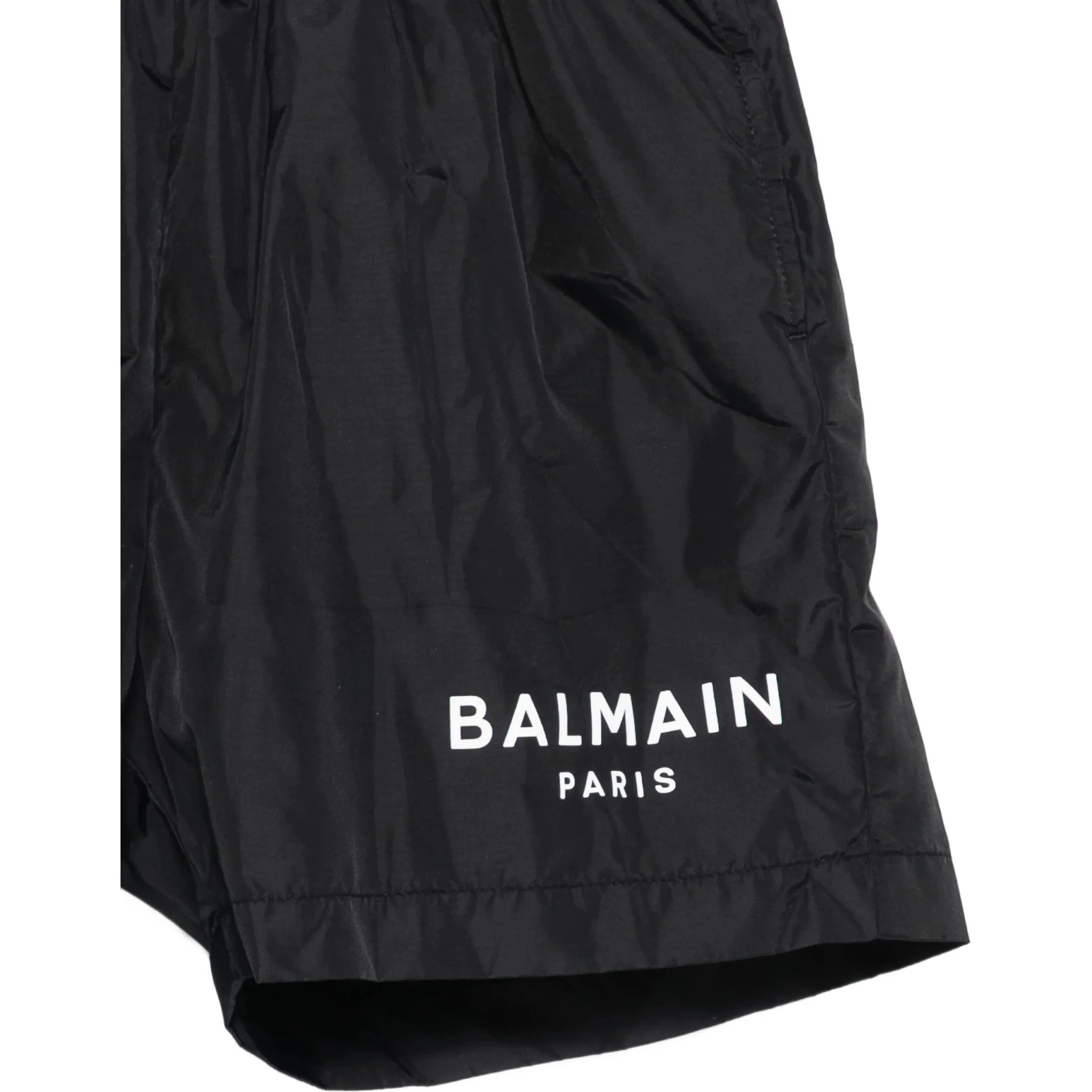 ملابس بالمان سي باللون الأسود