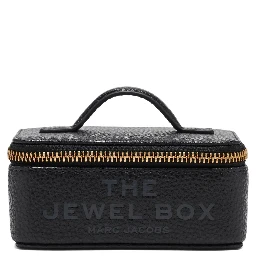 حقائب مارك جاكوبس.. سوداء