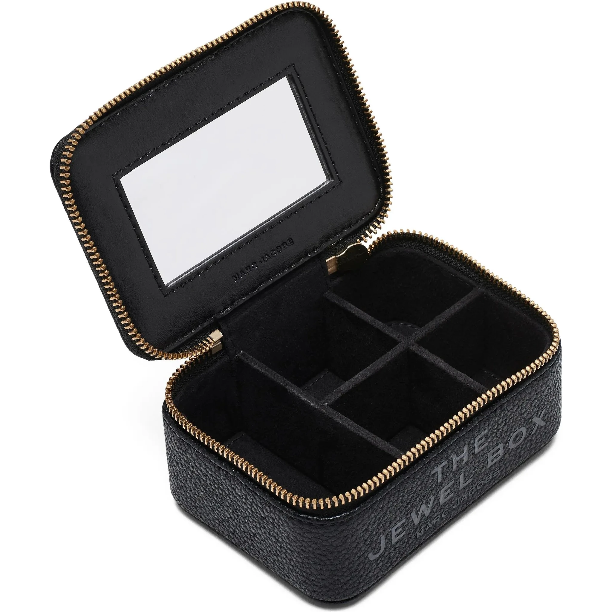 حقائب مارك جاكوبس.. سوداء