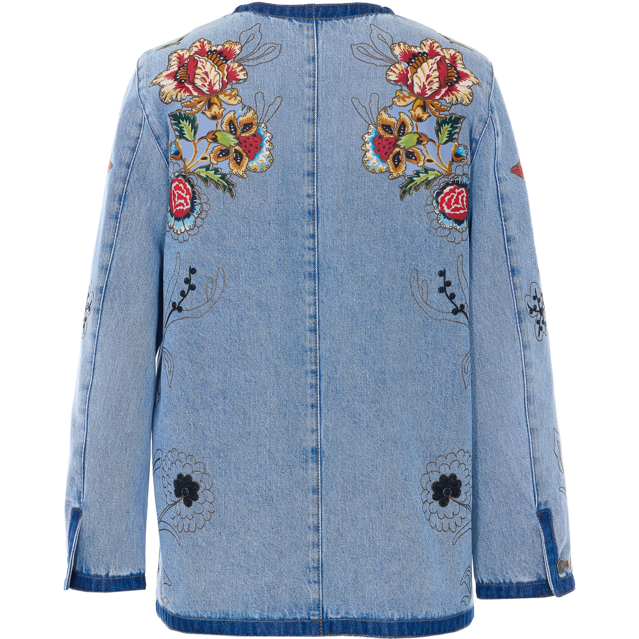 جاكيتات فالنتينو غارافاني زرقاء