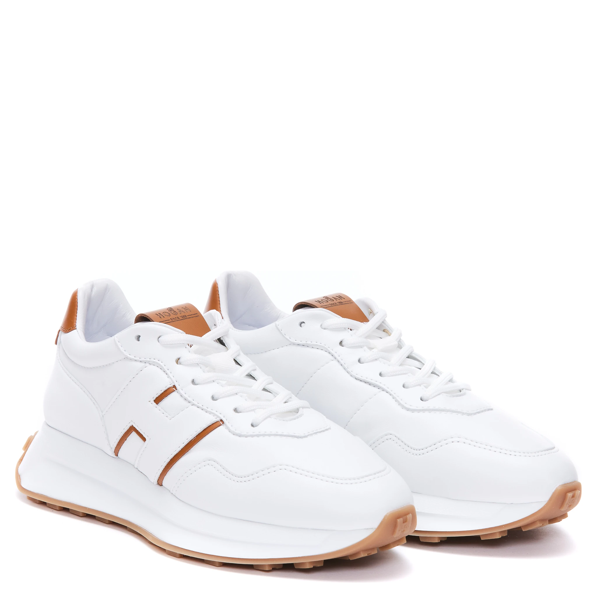 حذاء رياضي أبيض من هوجان