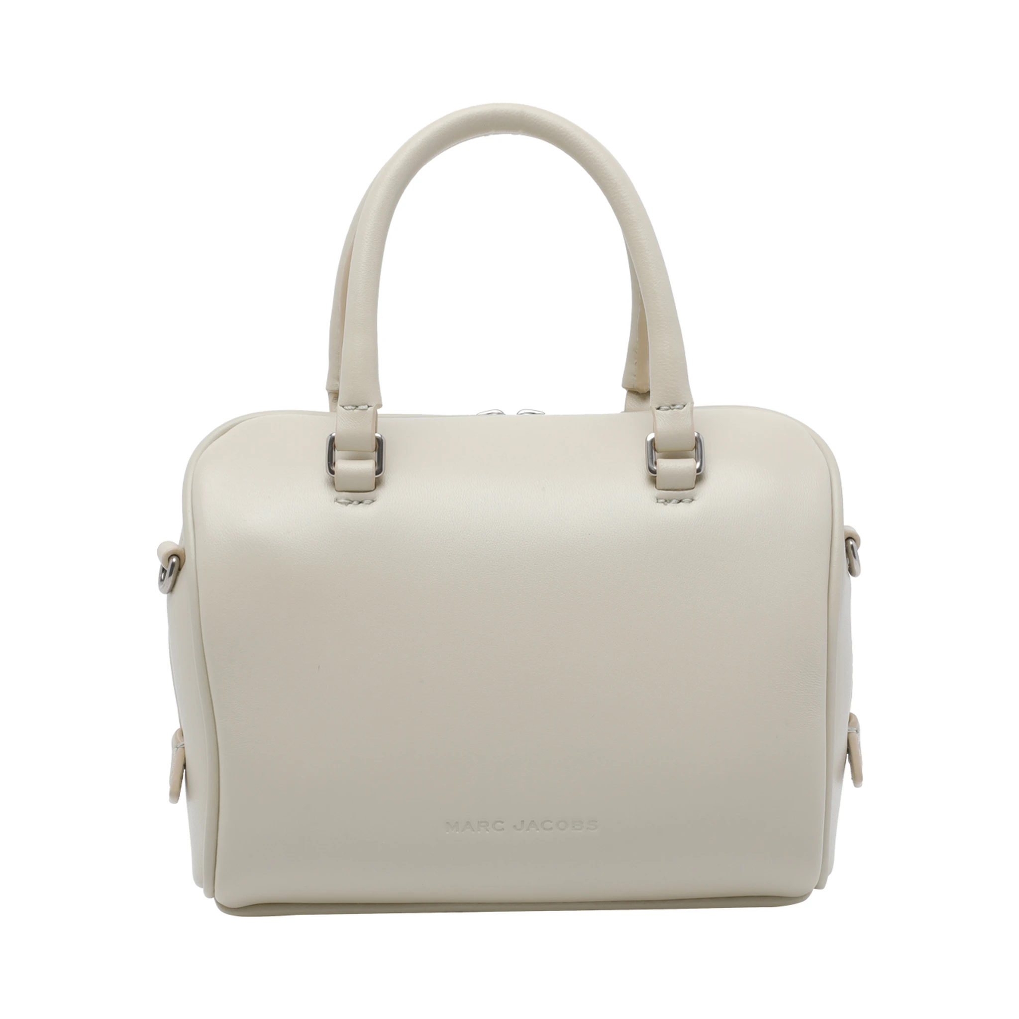حقائب مارك جاكوبس.. بيضاء