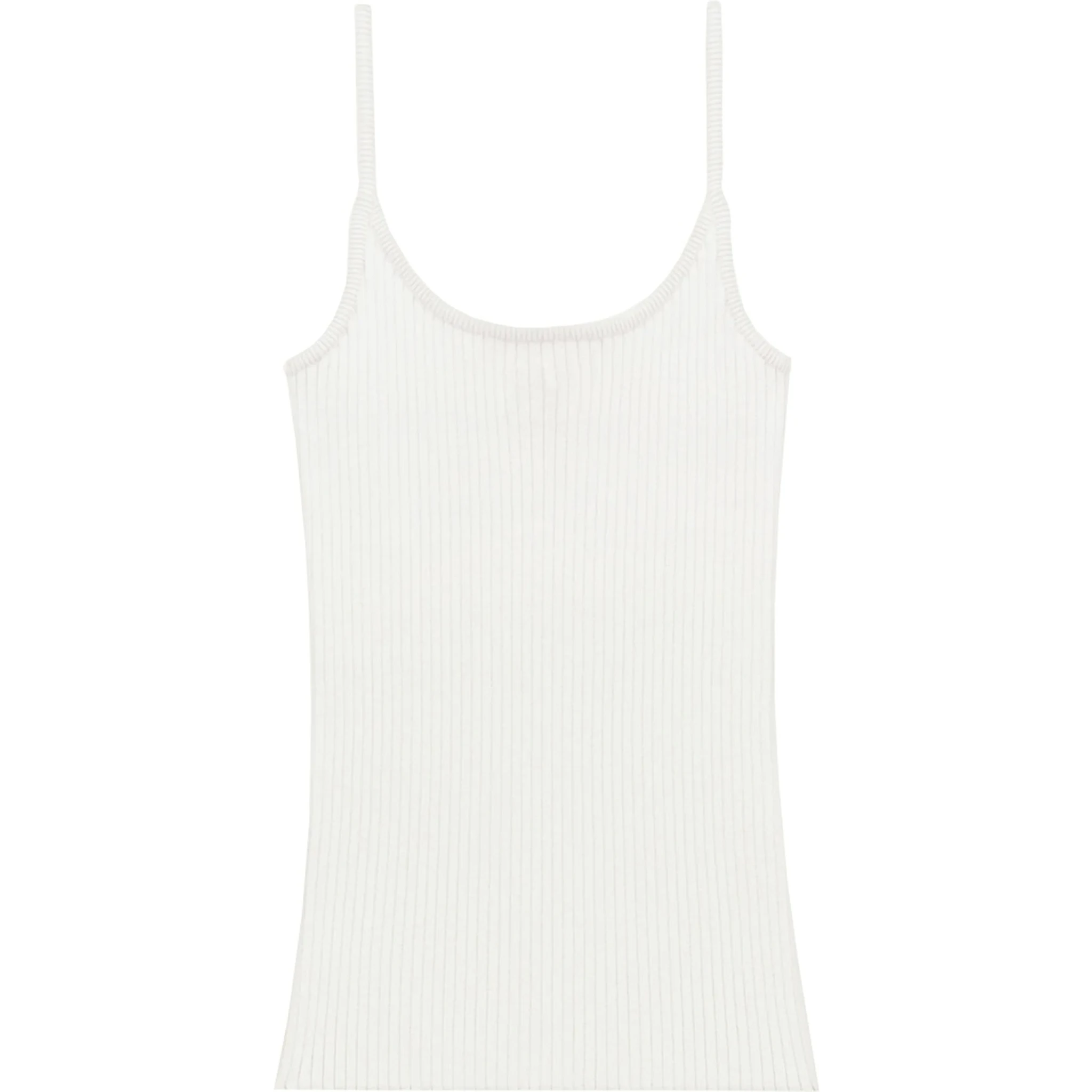 قمصان محبوكة.