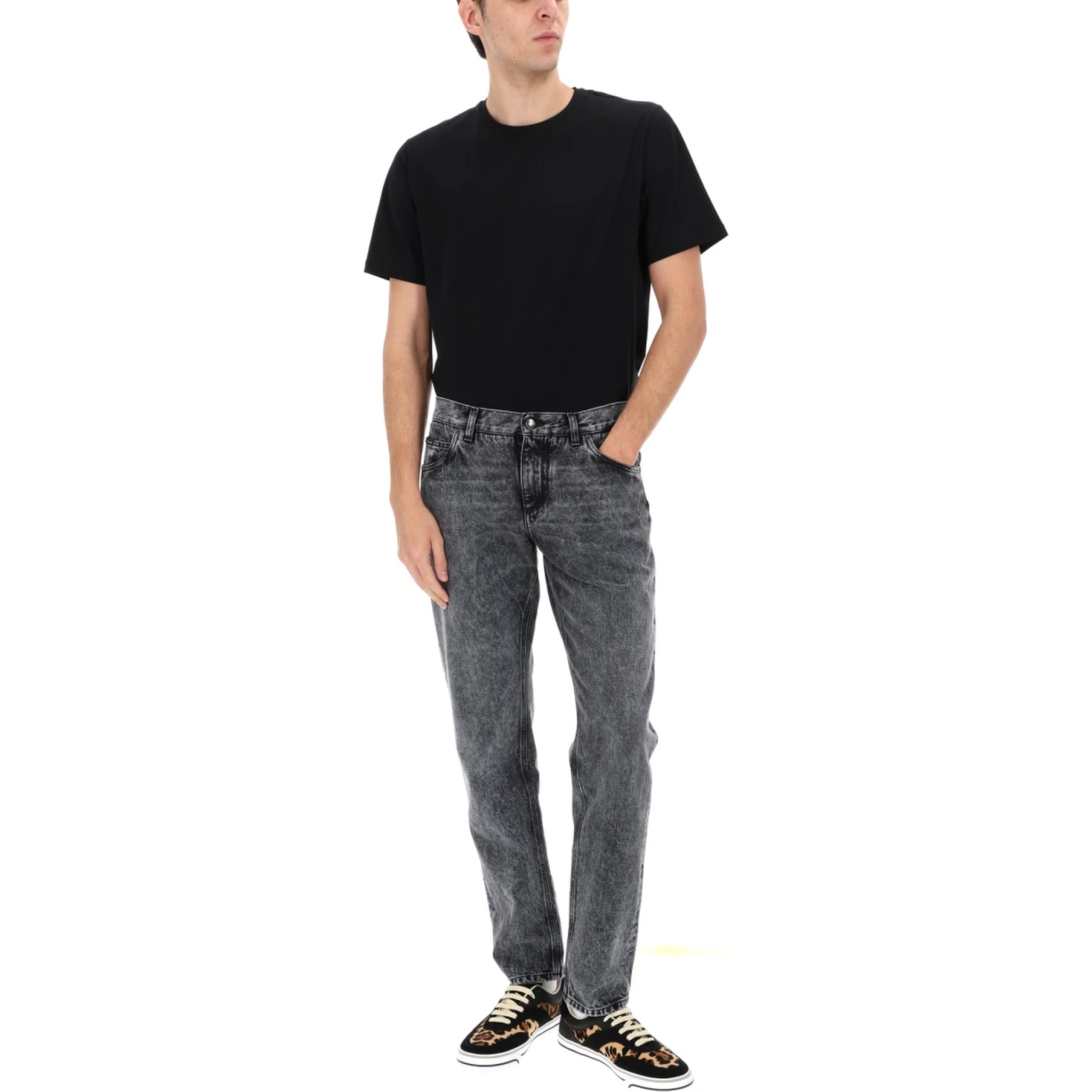 JEANS IN DENIM