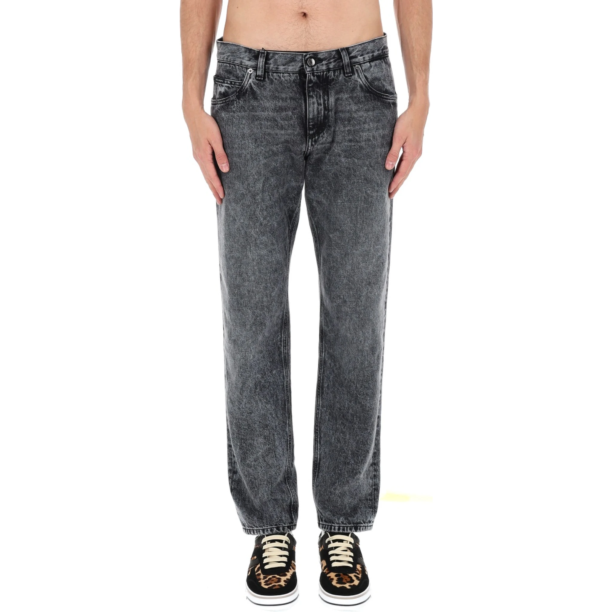 JEANS IN DENIM