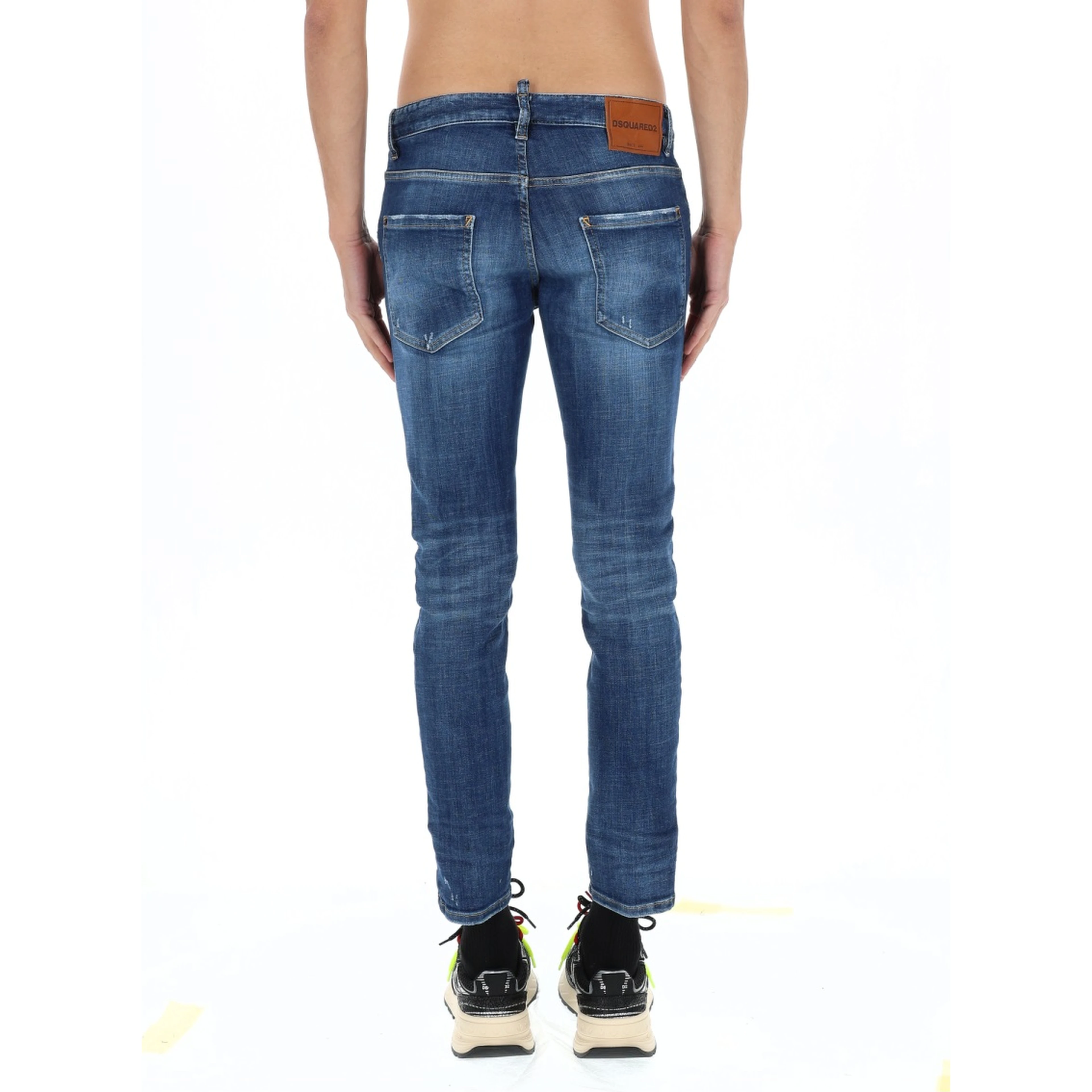 SKATER JEANS