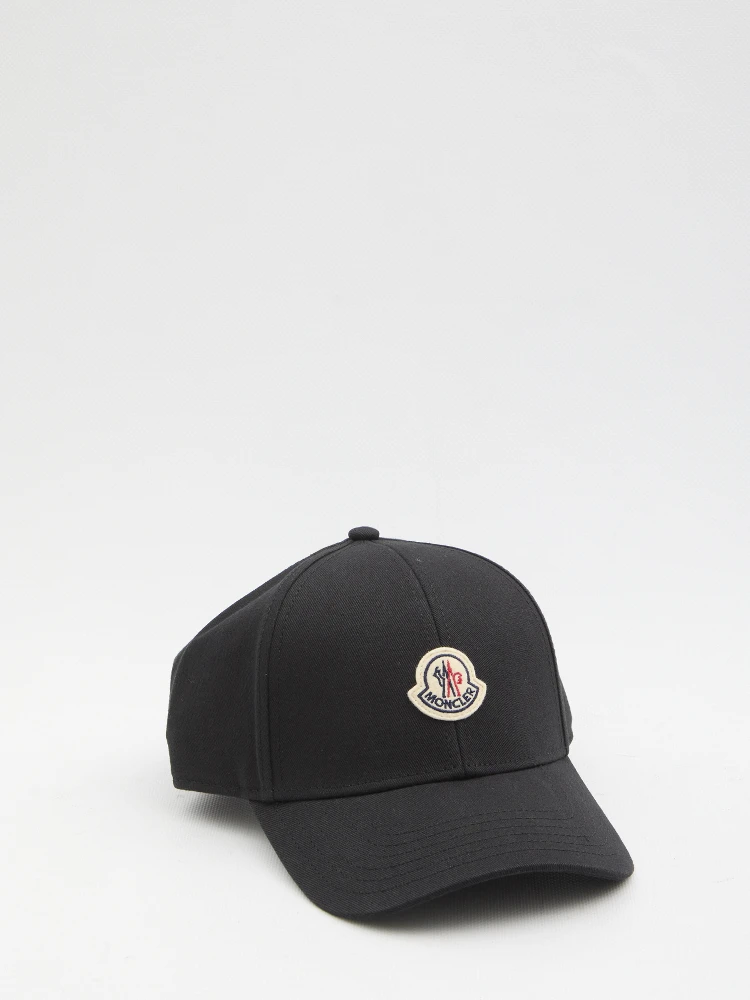 Baseball cap in cotton gabardine