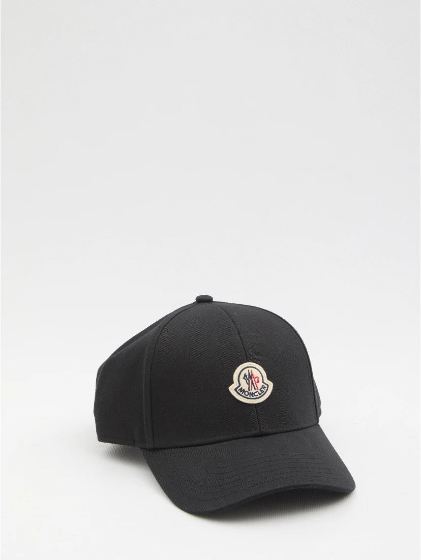 Baseball cap in cotton gabardine