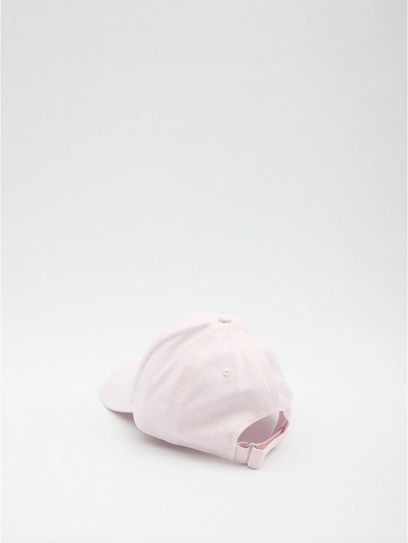 Baseball cap with logo