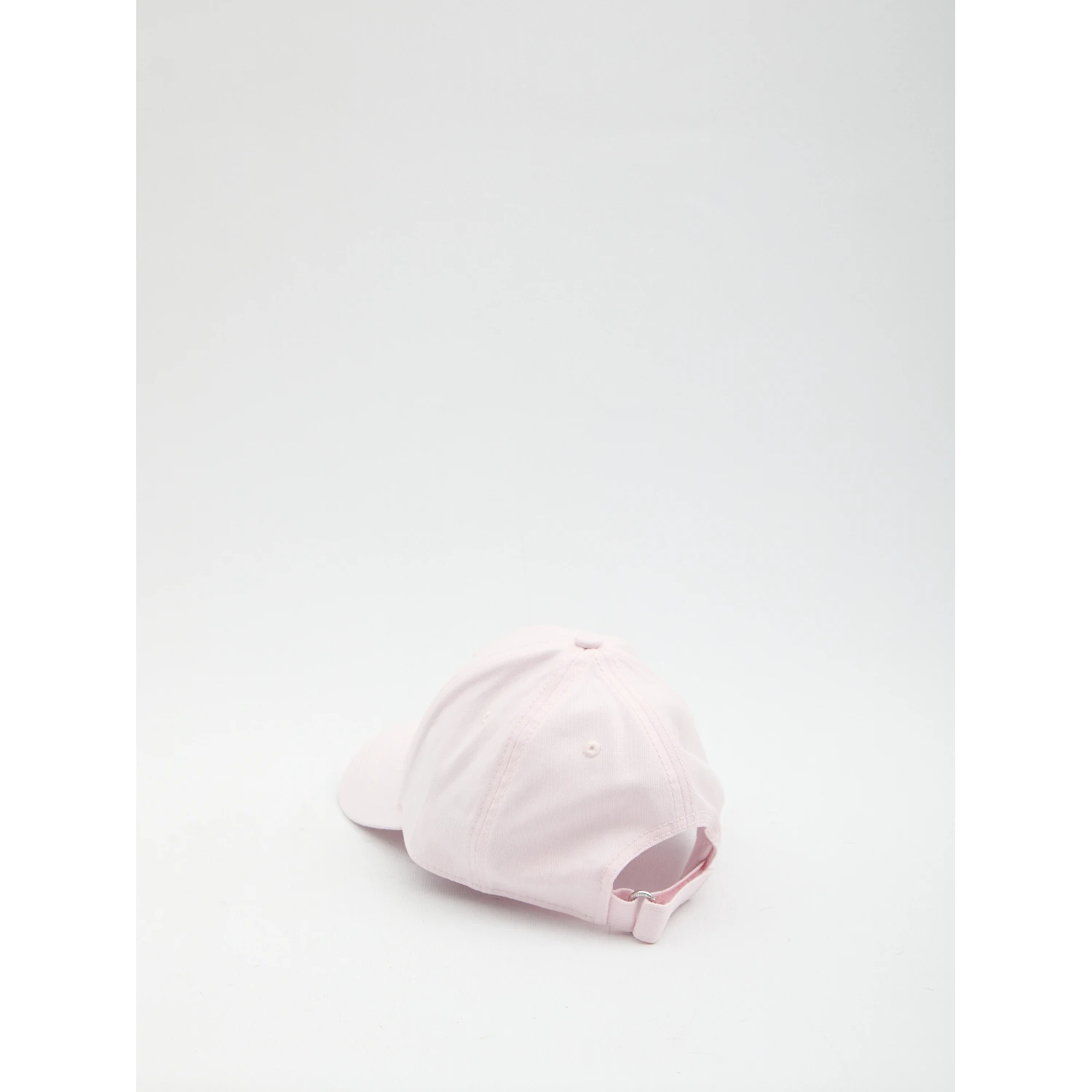 Baseball cap with logo