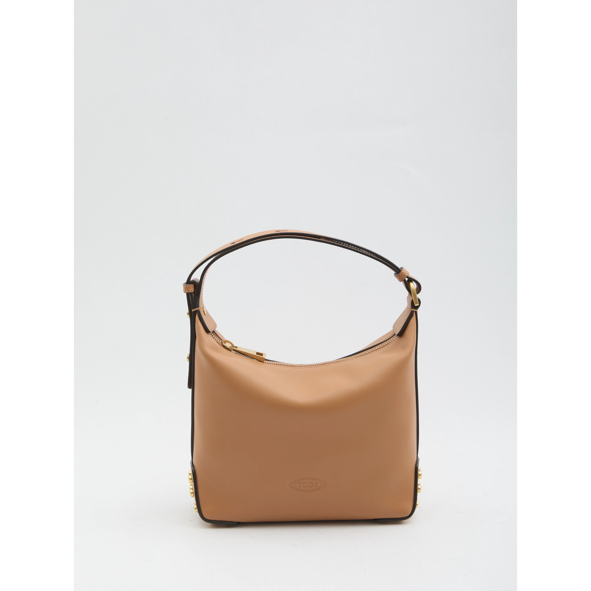 حقيبة صغيرة