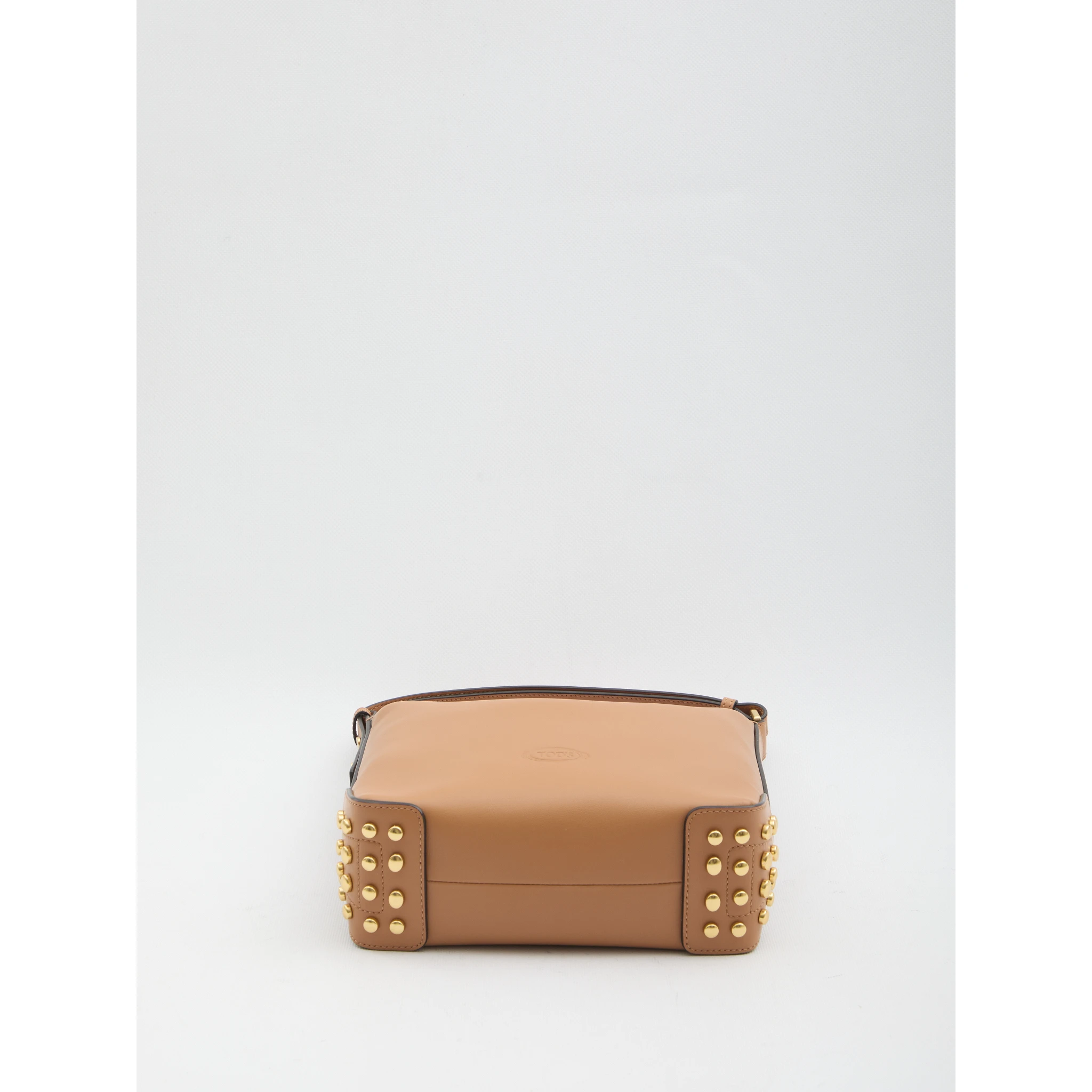 حقيبة صغيرة