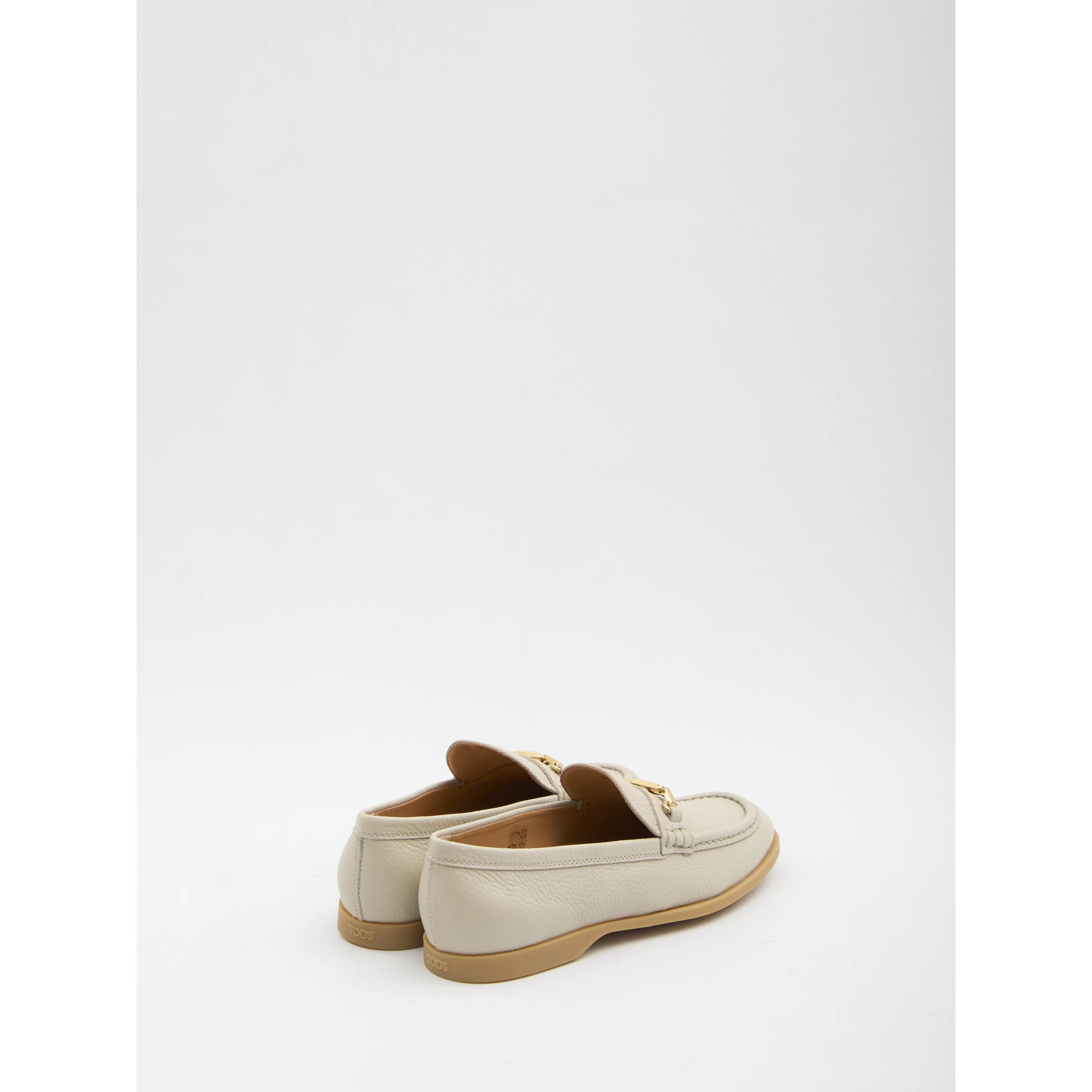 حذاء لوفر من الجلد المطروق