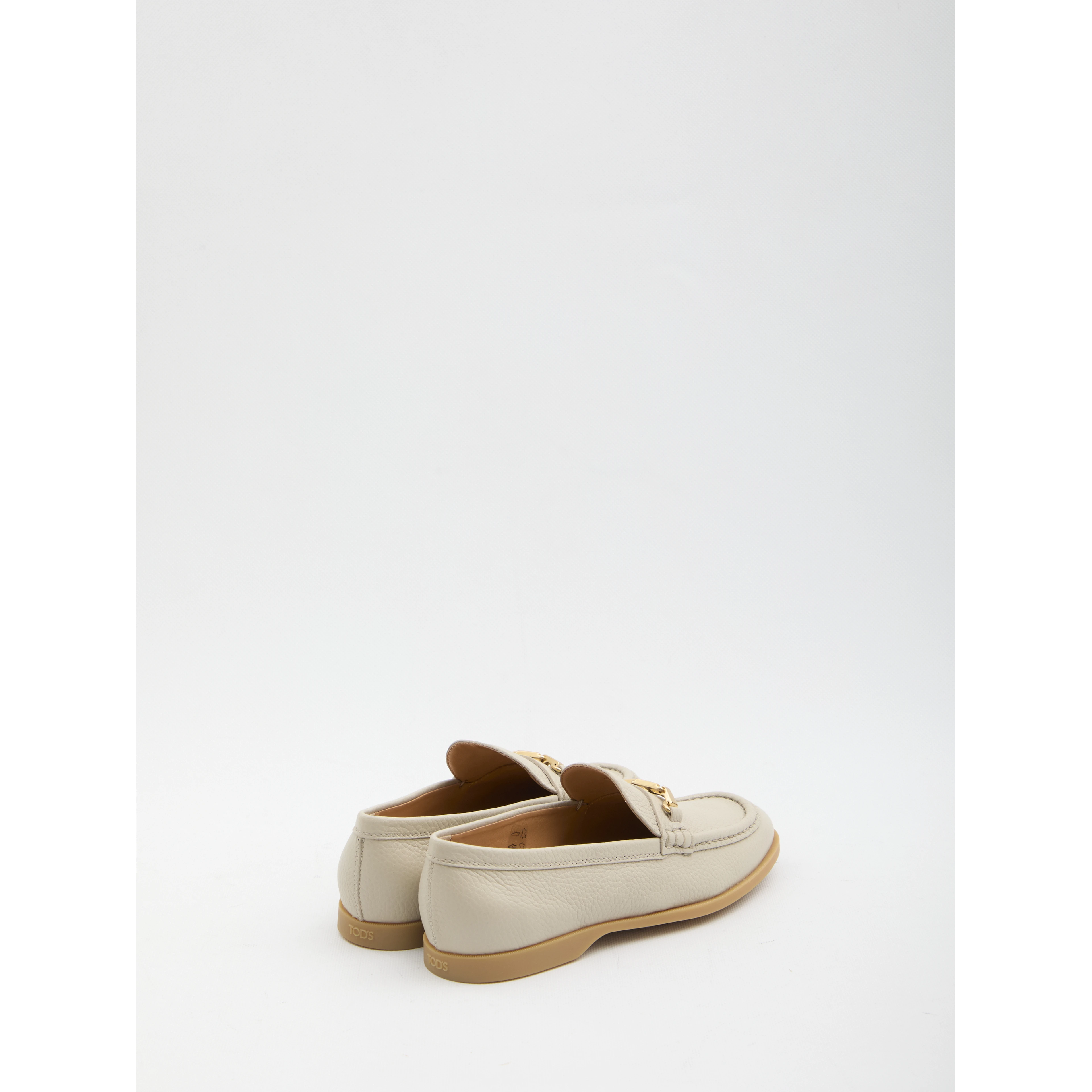 Hammered leather loafers