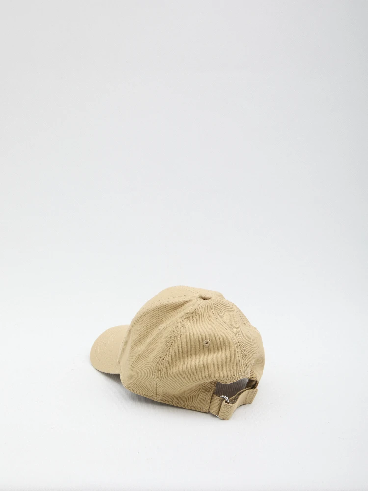 Baseball cap with logo alternative