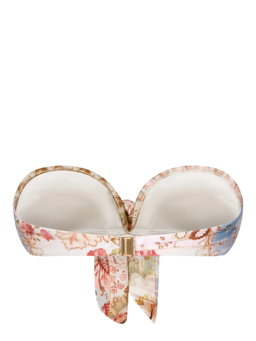 ملابس زيمرمان البحرية باللون الأزرق الصافي