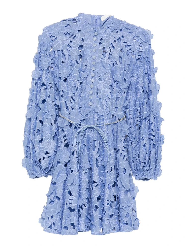 فساتين زيمرمان باللون الأزرق الصافي