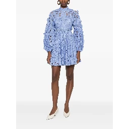 فساتين زيمرمان باللون الأزرق الصافي