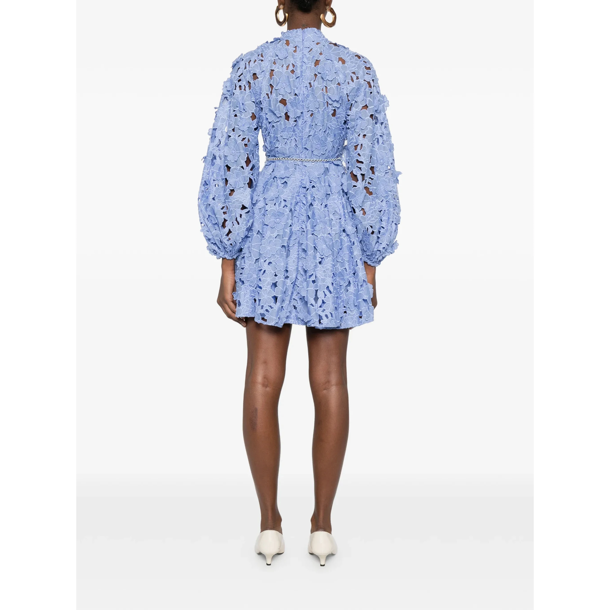 فساتين زيمرمان باللون الأزرق الصافي