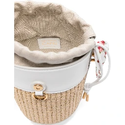 حقائب دولتشي آند غابانا.. بيضاء