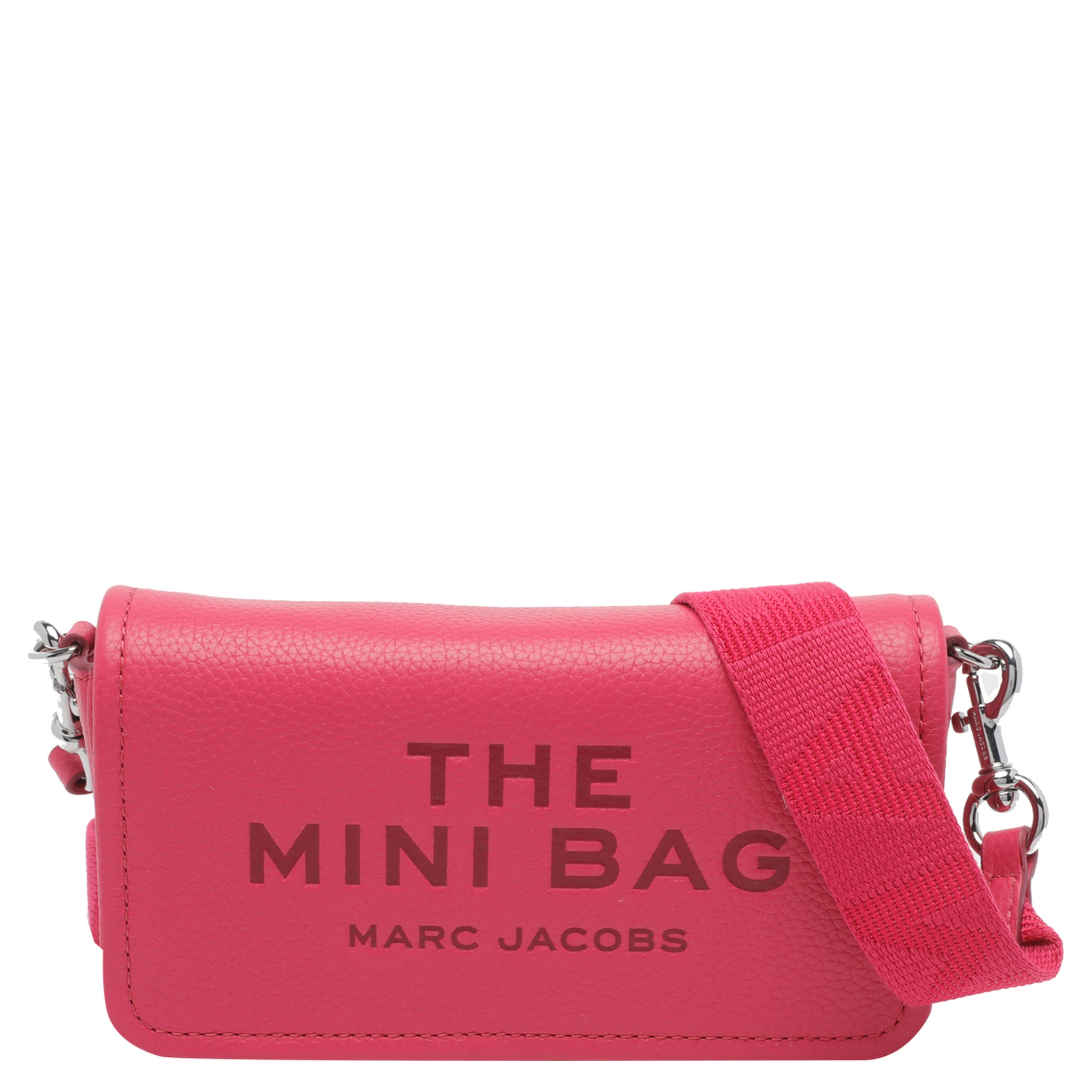 حقائب مارك جاكوبس.. لون فوشيا