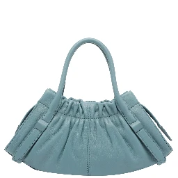 حقائب مارك جاكوبس.. زرقاء