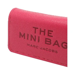 حقائب مارك جاكوبس.. لون فوشيا