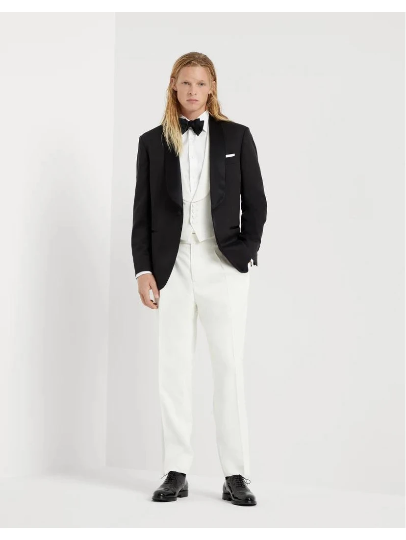 White Silk Sleveless Jacket