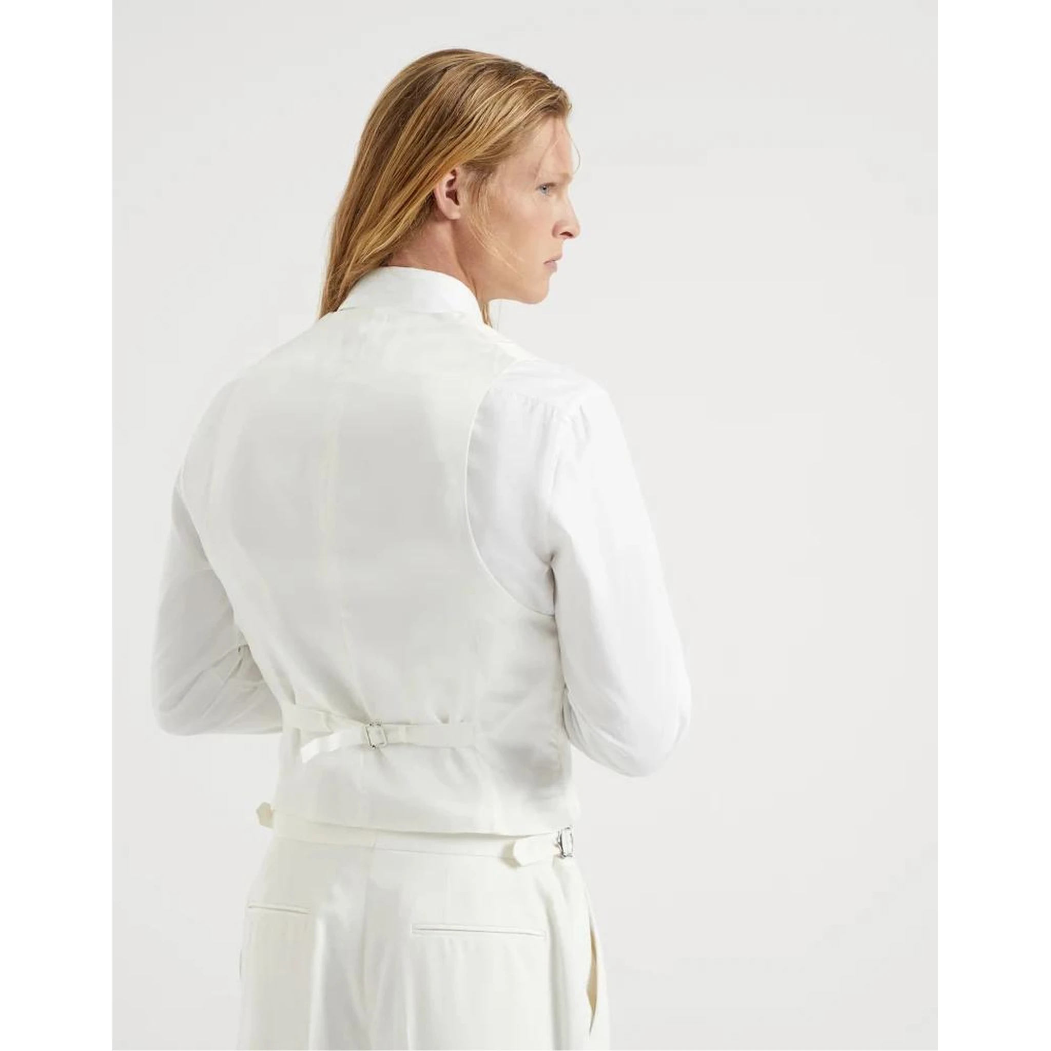 White Silk Sleveless Jacket